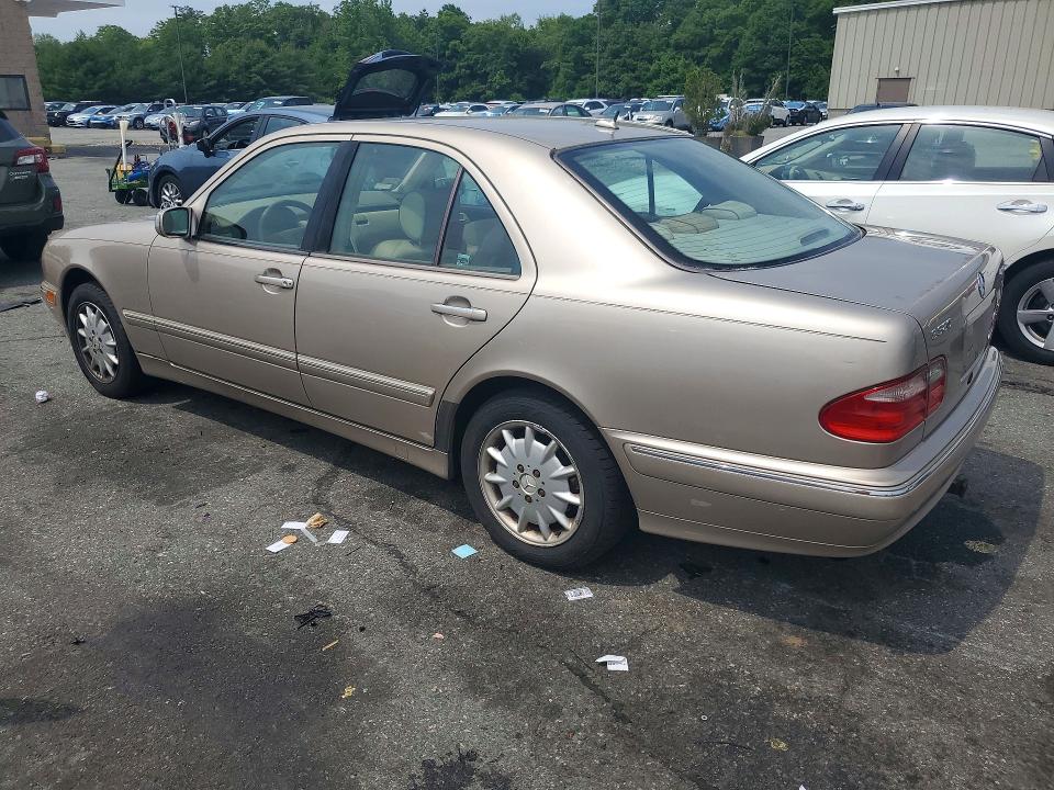 56819496 :رقم المزاد ، WDBJF82J62X066049 vin ، 2002 Mercedes-benz E مزاد بيع