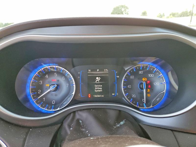 56867186 :رقم المزاد ، 2C4RC1CG4LR131276 vin ، 2020 Chrysler Voyager مزاد بيع