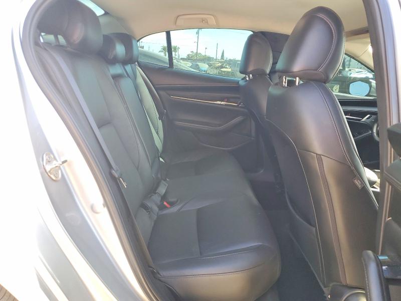 Продажа на аукционе авто 2019 Mazda 3, vin: 3MZBPADL3KM108186, номер лота: 57166046