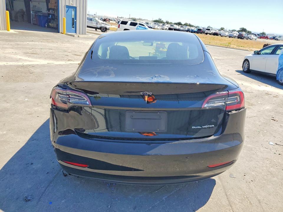2021 Tesla Model 3 მანქანა იყიდება აუქციონზე, vin: 5YJ3E1EB4MF054570, აუქციონის ნომერი: 57703326