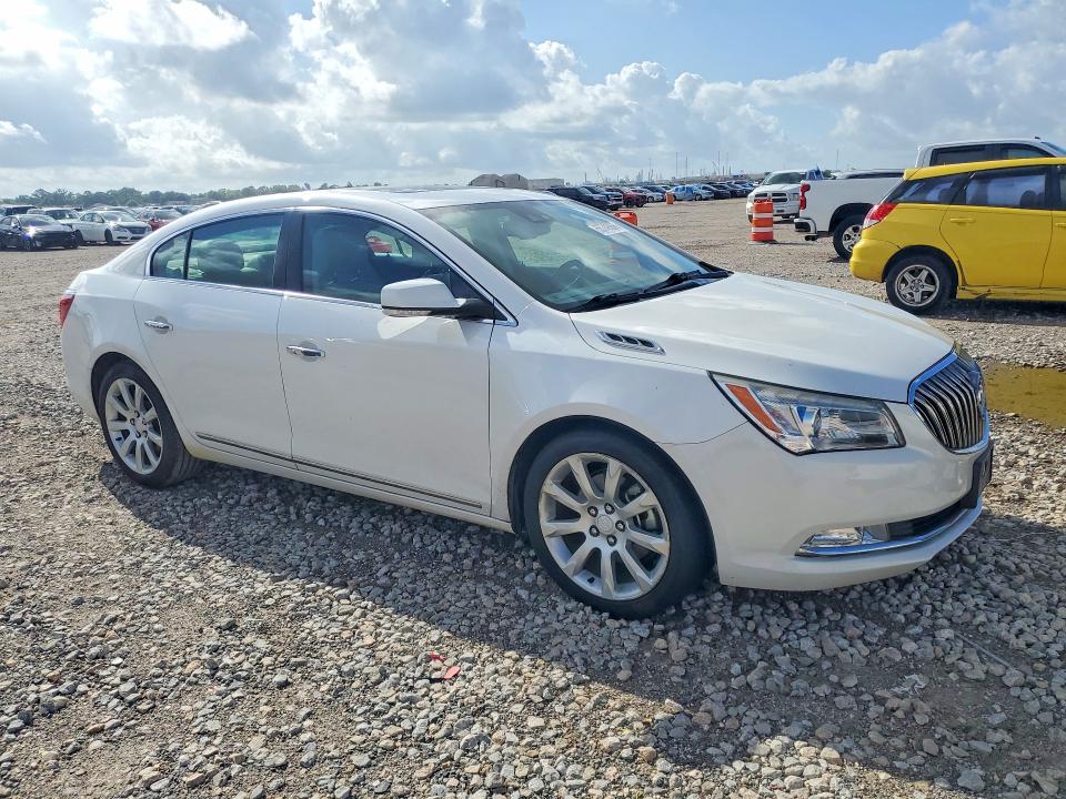 55749066 :رقم المزاد ، 1G4GD5G35FF300330 vin ، 2015 Buick Lacrosse مزاد بيع