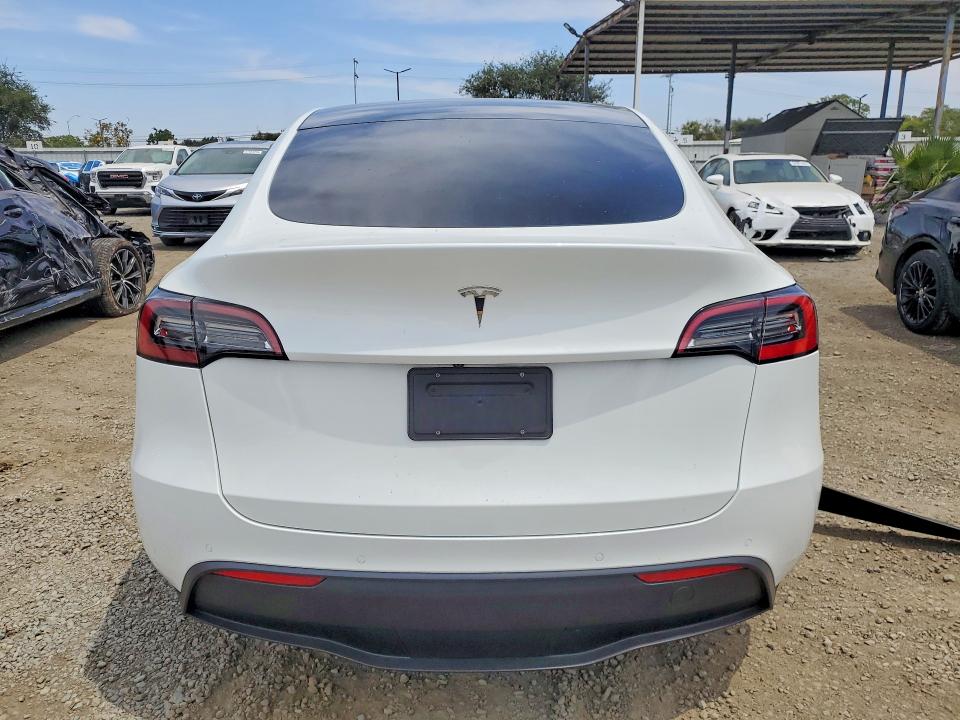 Продажа на аукционе авто 2021 Tesla Model Y, vin: 5YJYGAED8MF132558, номер лота: 56998866
