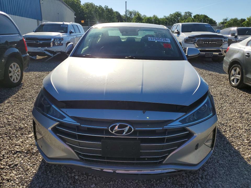 2020 Hyundai Elantra მანქანა იყიდება აუქციონზე, vin: 5NPD84LF2LH523884, აუქციონის ნომერი: 57535726