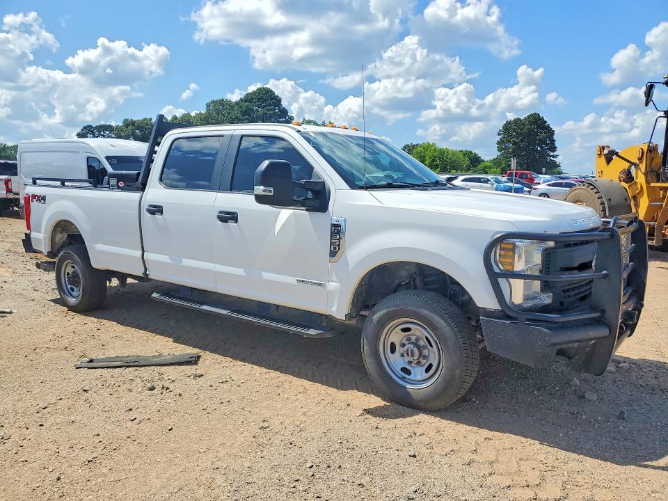 Продаж на аукціоні авто 2018 Ford F350, vin: 1FT8W3BT8JEC94973, номер лоту: 54946146