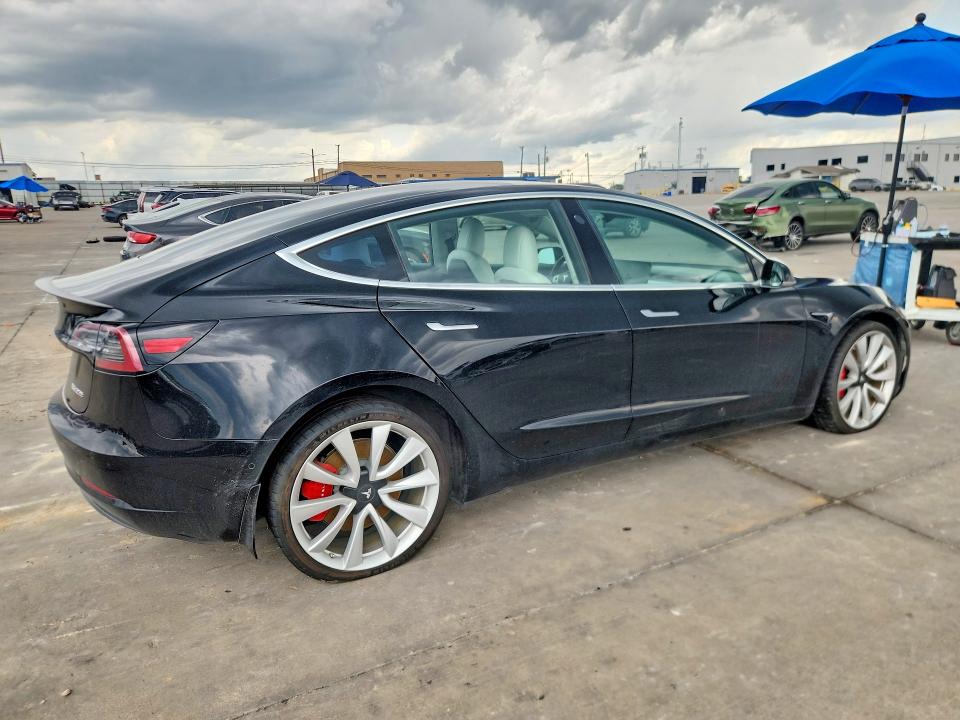 Продаж на аукціоні авто 2018 Tesla Model 3, vin: 5YJ3E1EB5JF171084, номер лоту: 54296076