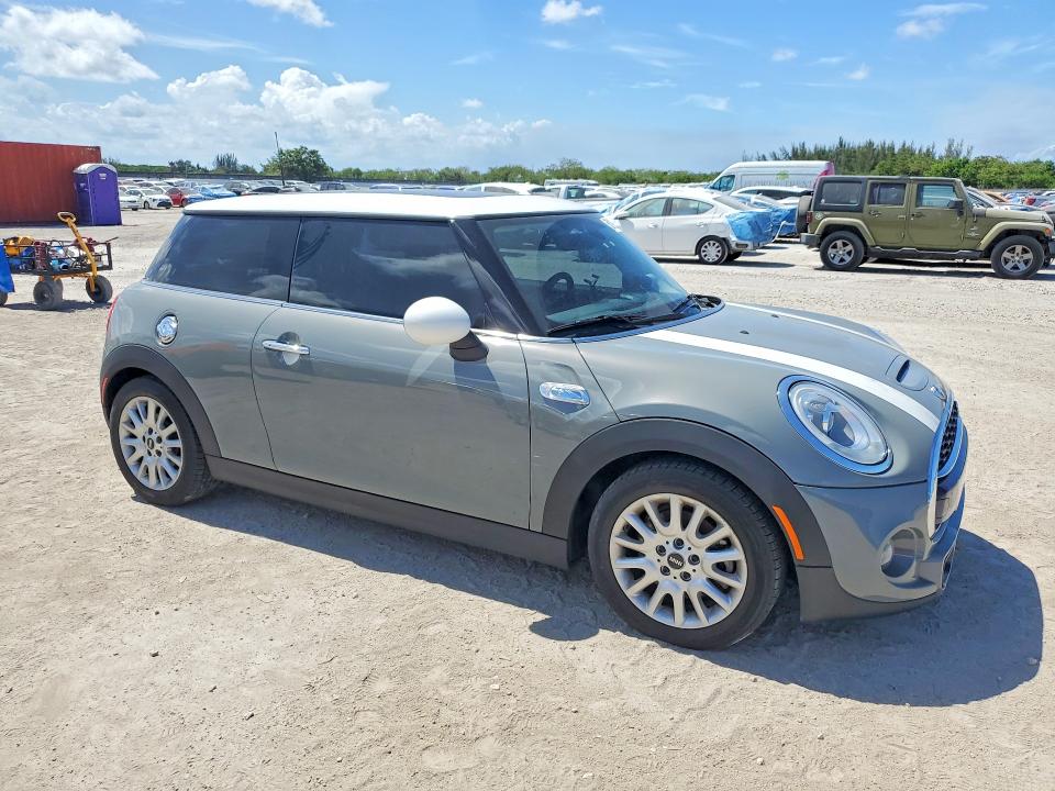 2015 Mini Cooper მანქანა იყიდება აუქციონზე, vin: WMWXP7C57F2A34329, აუქციონის ნომერი: 58109276