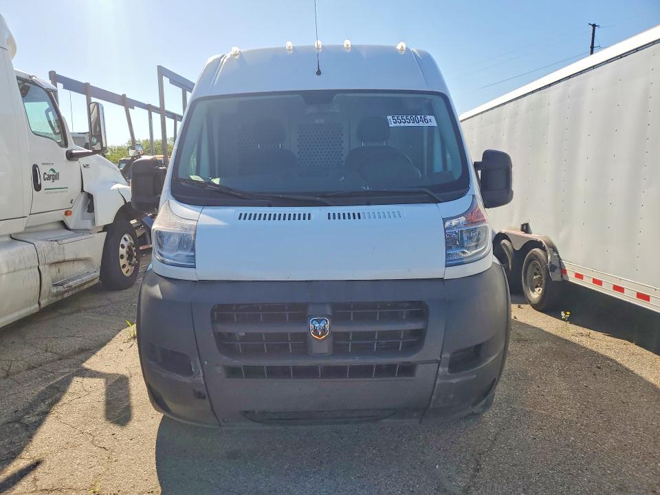 55559046 :رقم المزاد ، 3C6TRVCG2FE517381 vin ، 2015 Ram Promaster 2500 مزاد بيع