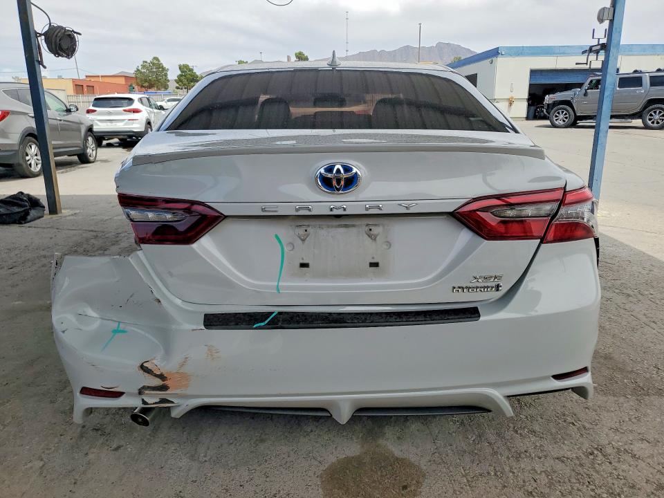 56068196 :رقم المزاد ، 4T1K31AK6NU033201 vin ، 2022 Toyota Camry مزاد بيع