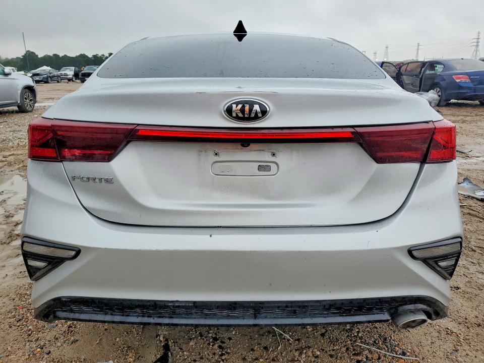 Продажа на аукционе авто 2021 Kia Forte, vin: 3KPF24AD6ME320823, номер лота: 57402576