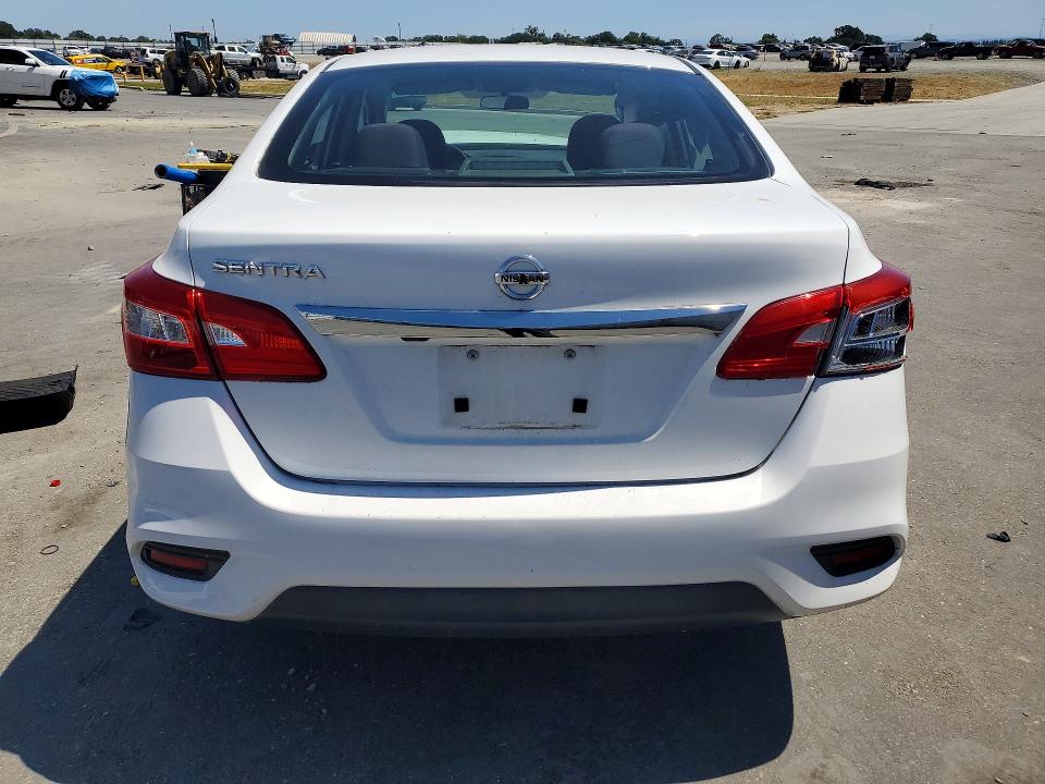 Продажа на аукционе авто 2018 Nissan Sentra, vin: 3N1AB7AP9JY338252, номер лота: 55465346