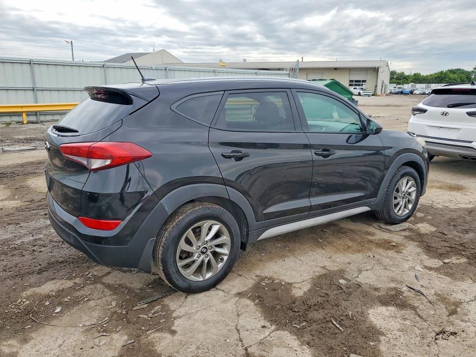 2017 Hyundai Tucson მანქანა იყიდება აუქციონზე, vin: KM8J33A41HU596721, აუქციონის ნომერი: 59113676