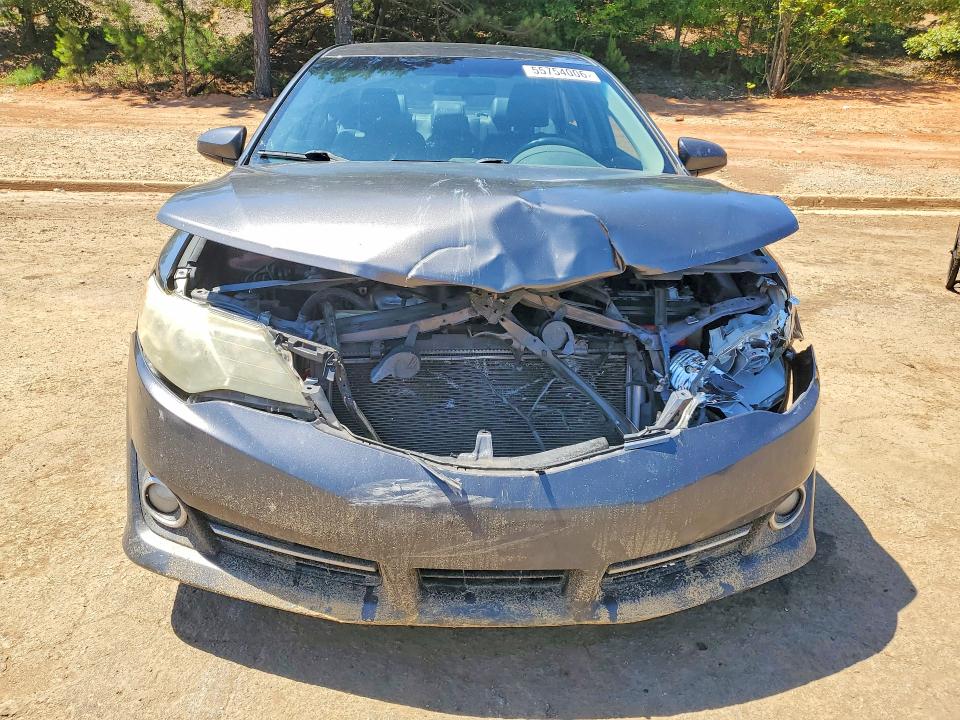 55754006 :رقم المزاد ، 4T1BF1FK0DU233070 vin ، 2013 Toyota Camry مزاد بيع