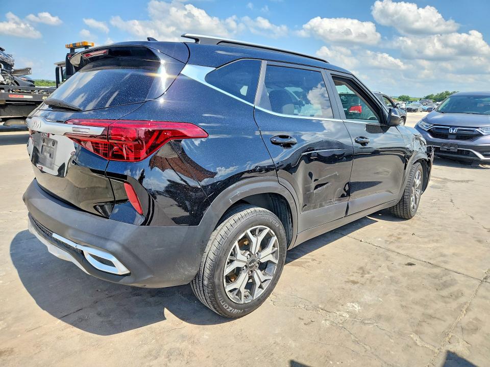 2022 Kia Seltos მანქანა იყიდება აუქციონზე, vin: KNDERCAA7N7307586, აუქციონის ნომერი: 58053186