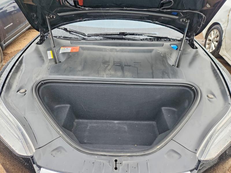 2017 Tesla Model S მანქანა იყიდება აუქციონზე, vin: 5YJSA1E25HF185262, აუქციონის ნომერი: 55693666