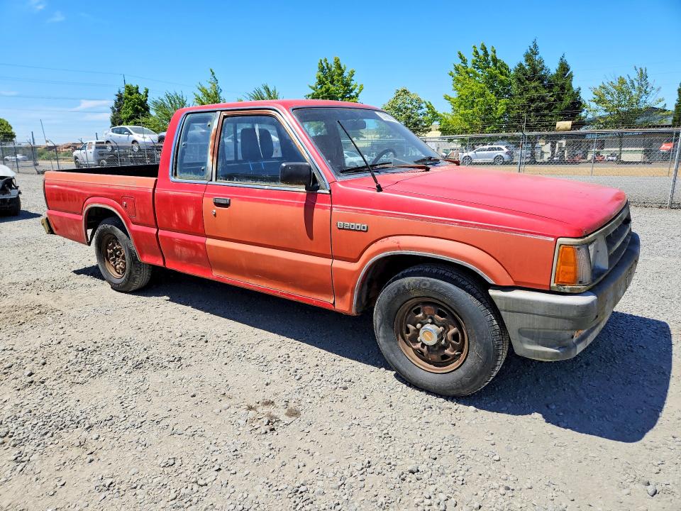1986 Mazda B2000 მანქანა იყიდება აუქციონზე, vin: JM2UF3112G0634246, აუქციონის ნომერი: 57960186