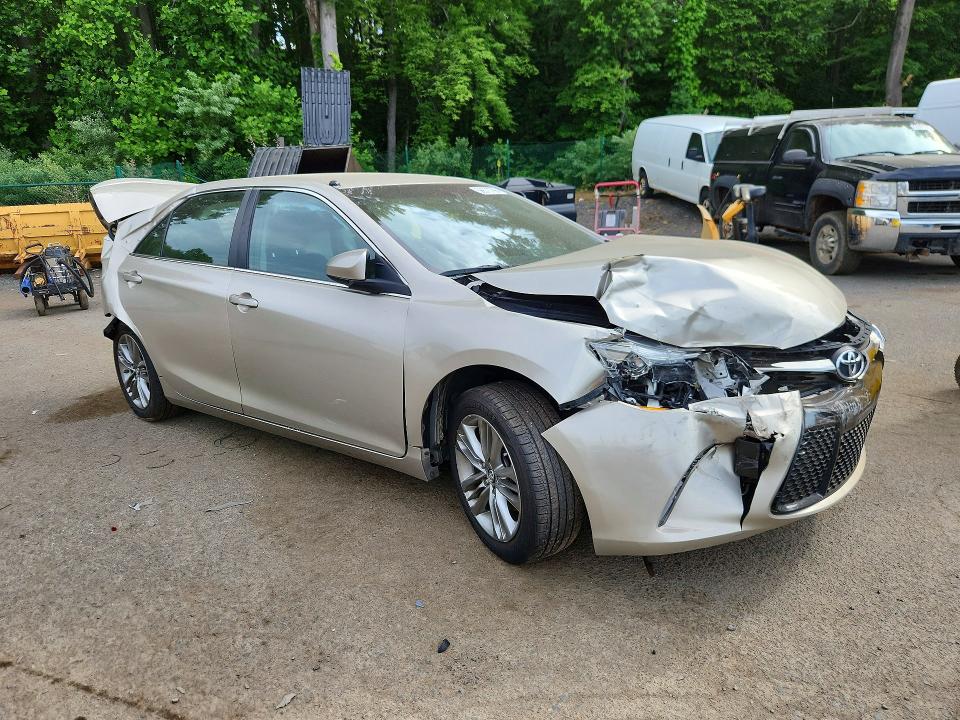 56573786 :رقم المزاد ، 4T1BF1FK9GU262409 vin ، 2016 Toyota Camry مزاد بيع