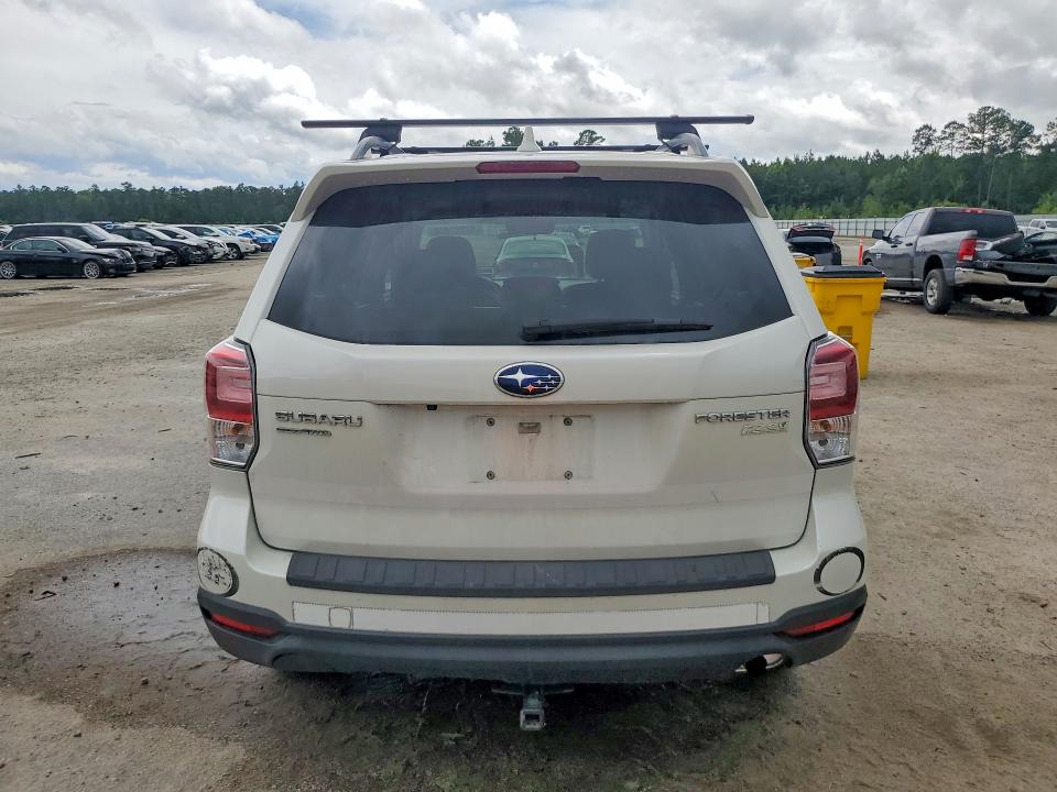 57235656 :رقم المزاد ، JF2SJAEC4HH451235 vin ، 2017 Subaru Forester مزاد بيع