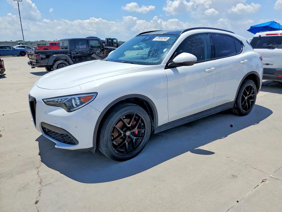57656246 :رقم المزاد ، ZASPAKAN4K7C51350 vin ، 2019 Alfa Romeo Stelvio مزاد بيع