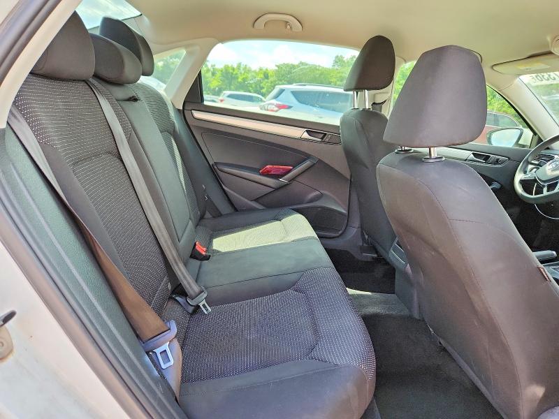 55927336 :رقم المزاد ، 1VWAS7A3XGC034744 vin ، 2016 Volkswagen Passat مزاد بيع