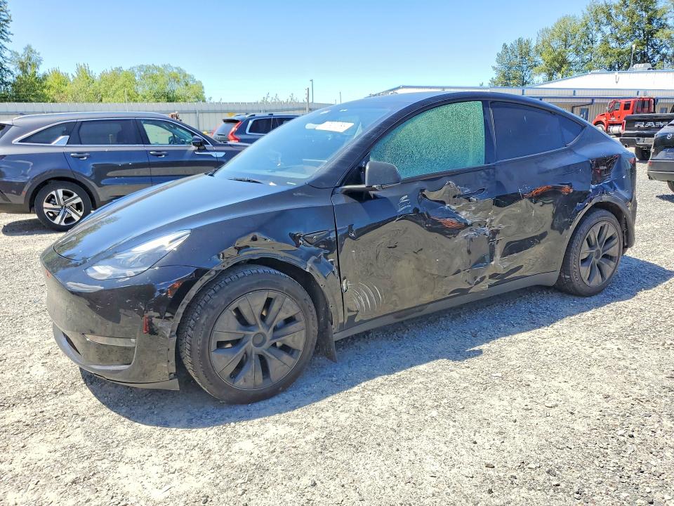 2024 Tesla Model  Y მანქანა იყიდება აუქციონზე, vin: 7SAYGAEE0RF190392, აუქციონის ნომერი: 61709046