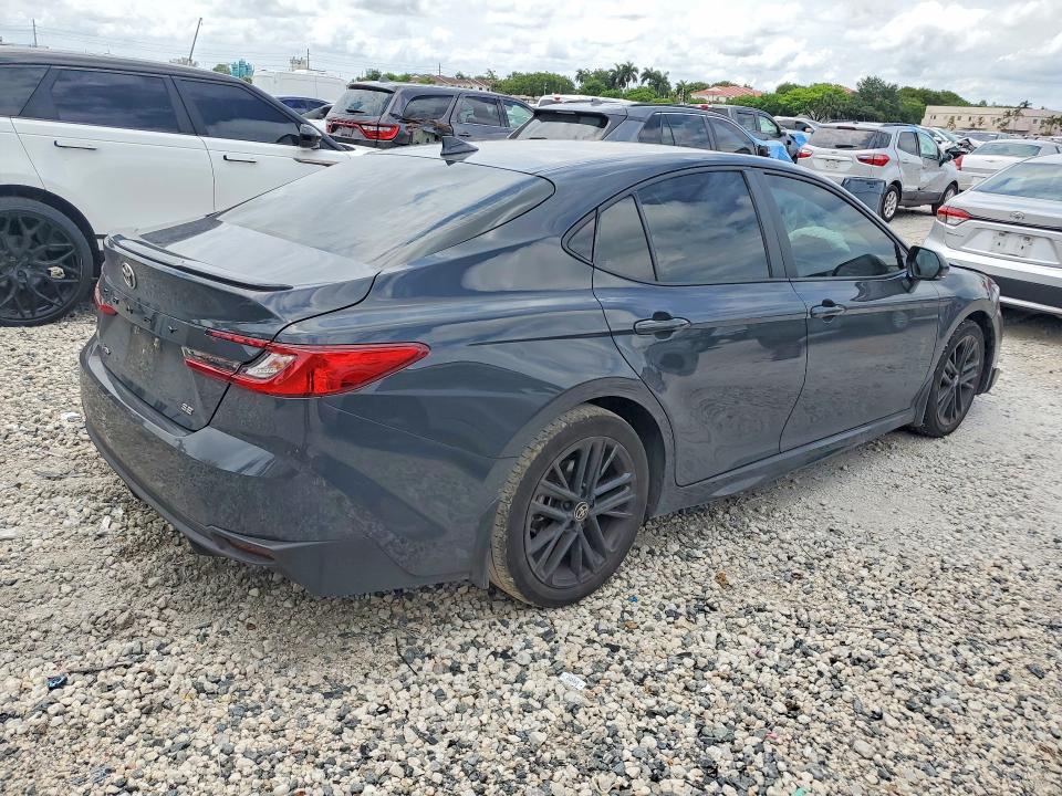 2025 Toyota Camry მანქანა იყიდება აუქციონზე, vin: 4T1DAACK8SU106950, აუქციონის ნომერი: 56654106