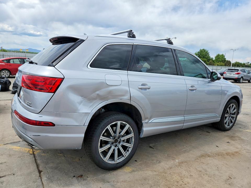 56260796 :رقم المزاد ، WA1VAAF75JD044450 vin ، 2018 Audi Q7 مزاد بيع