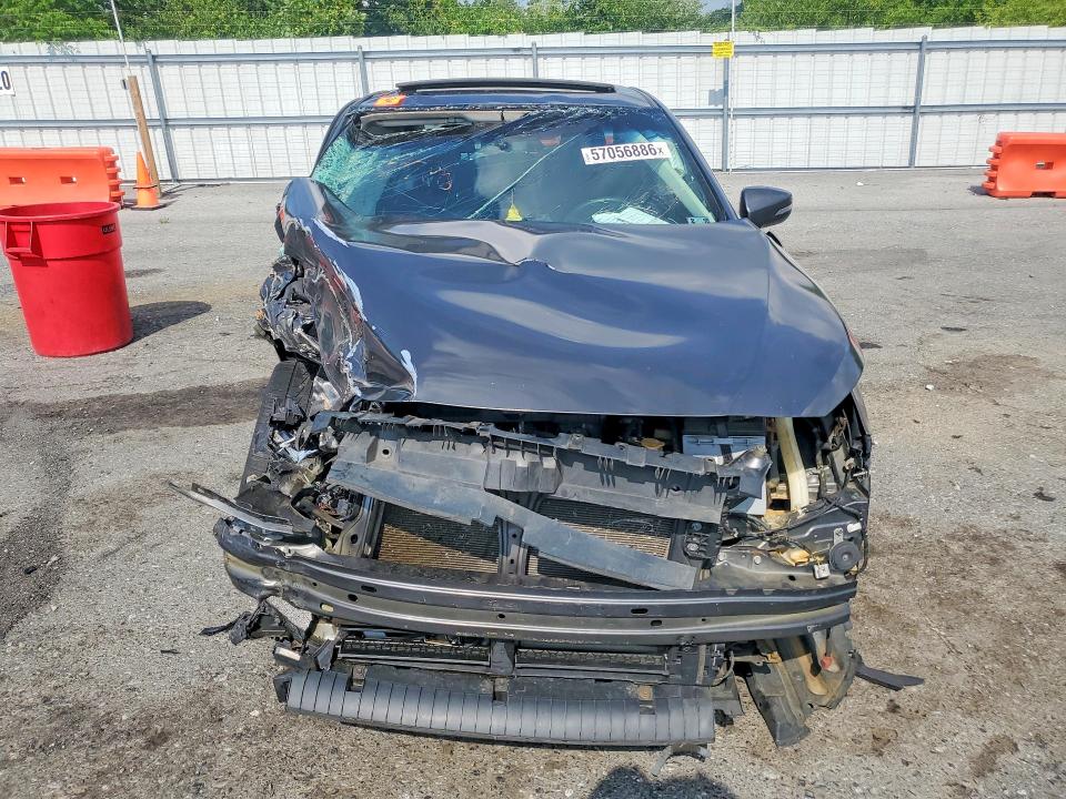 57056886 :رقم المزاد ، 4S3BNAK63J3037786 vin ، 2018 Subaru Legacy مزاد بيع