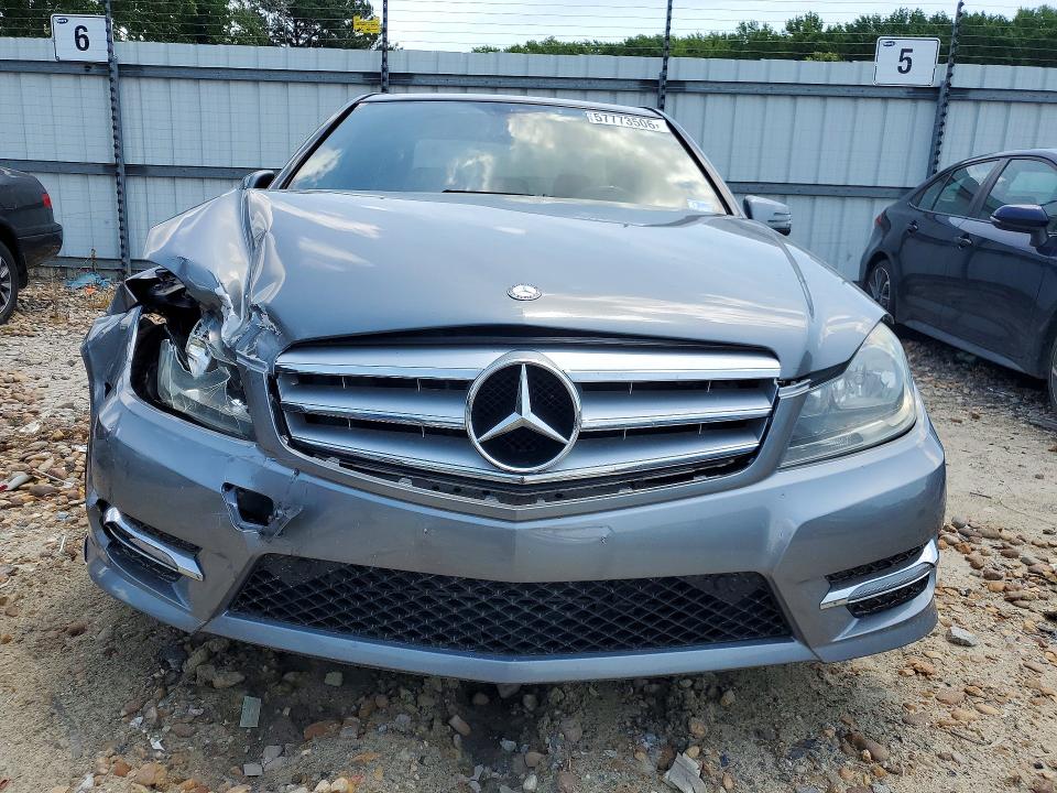 Продажа на аукционе авто 2013 Mercedes-benz C, vin: WDDGF8AB0DG020506, номер лота: 57773506