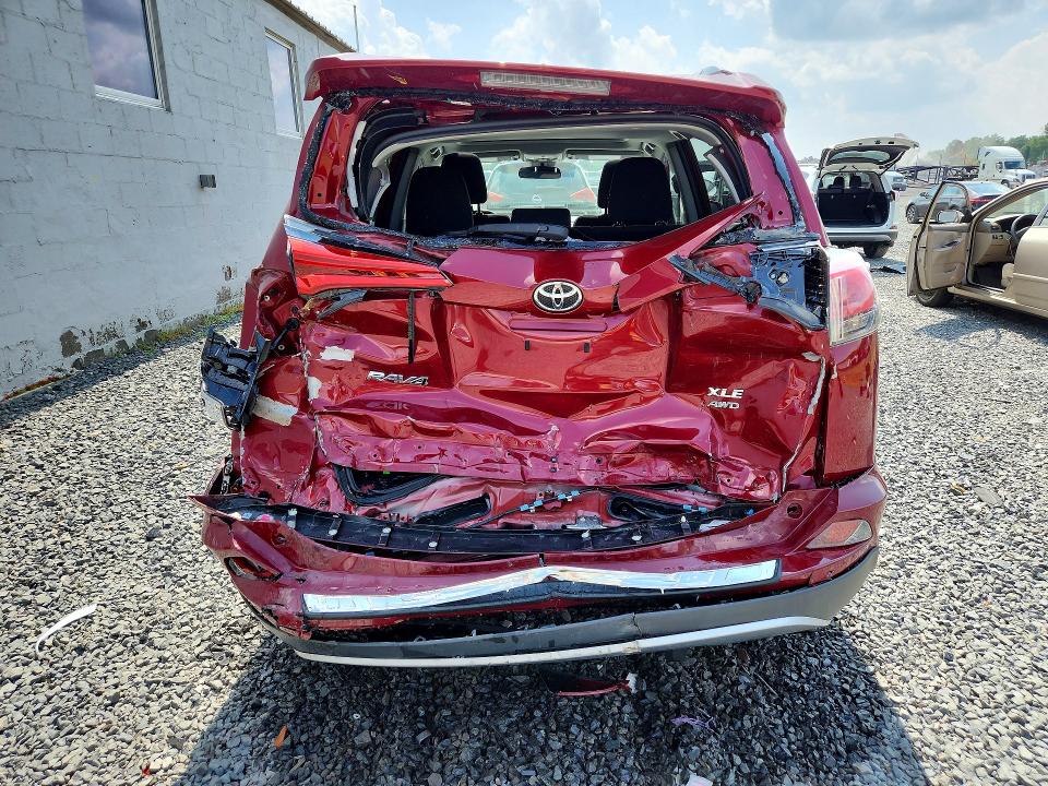 57335236 :رقم المزاد ، 2T3RFREVXJW732485 vin ، 2018 Toyota Rav4 مزاد بيع