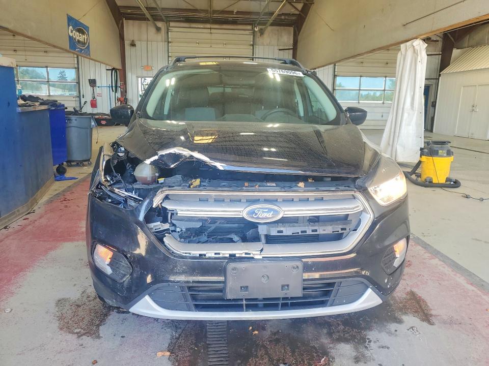 2018 Ford Escape მანქანა იყიდება აუქციონზე, vin: 1FMCU9GD6JUD32867, აუქციონის ნომერი: 55769096
