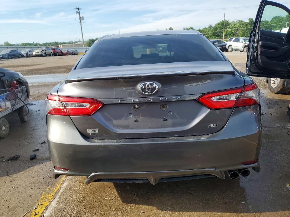 54686686 :رقم المزاد ، 4T1B11HK2KU794122 vin ، 2019 Toyota Camry مزاد بيع