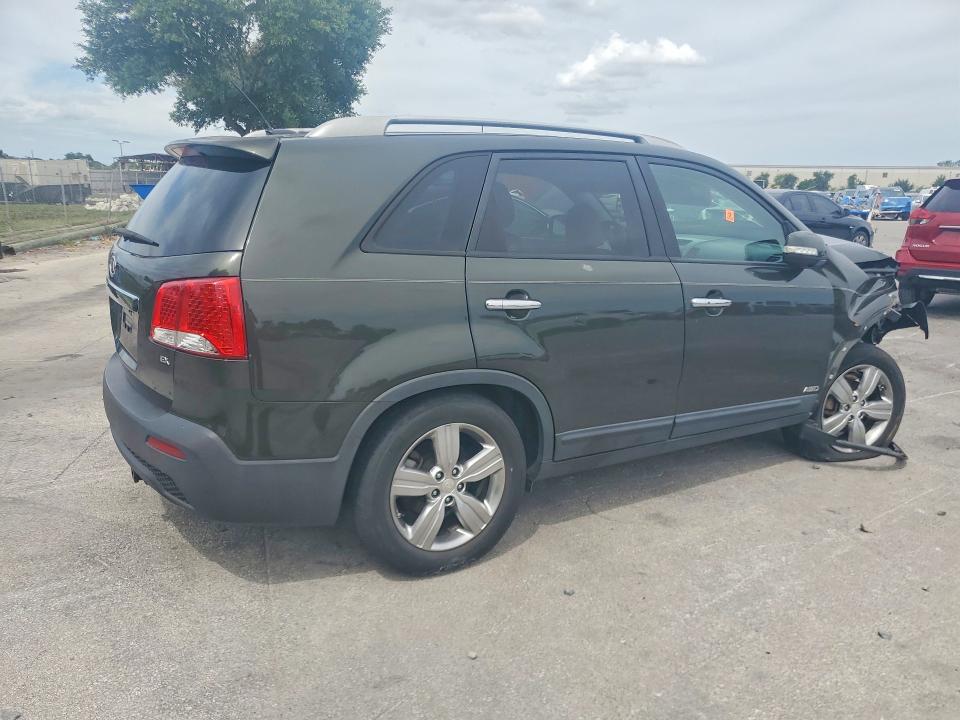 2013 Kia Sorento მანქანა იყიდება აუქციონზე, vin: 5XYKUDA61DG316921, აუქციონის ნომერი: 52530486