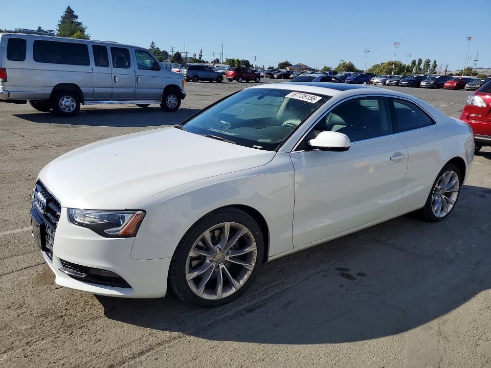 2014 Audi A5 მანქანა იყიდება აუქციონზე, vin: WAUCFAFR1EA003723, აუქციონის ნომერი: 57738156