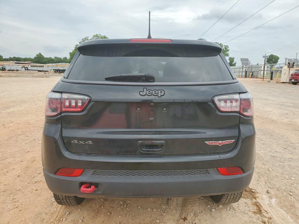 55906496 :رقم المزاد ، 3C4NJDDB3LT233299 vin ، 2020 Jeep Compass مزاد بيع