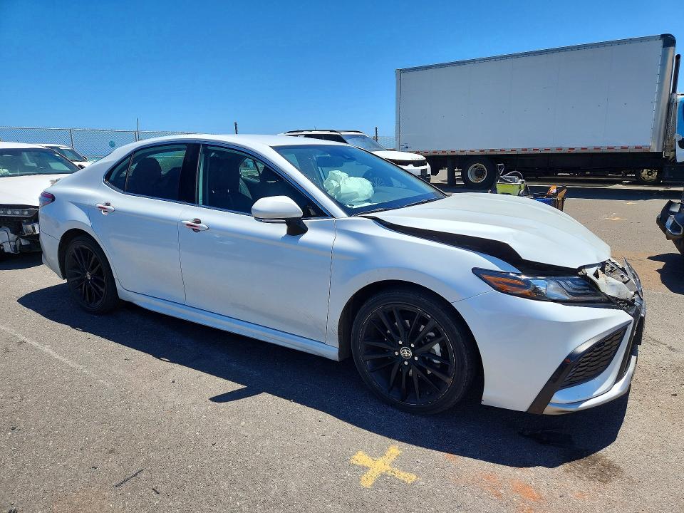 Продажа на аукционе авто 2021 Toyota Camry, vin: 4T1K61AK8MU601146, номер лота: 58298536