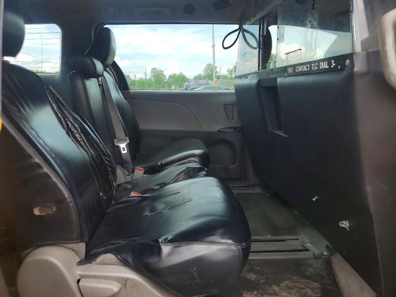 2017 Toyota Sienna მანქანა იყიდება აუქციონზე, vin: 5TDZZ3DC2HS858730, აუქციონის ნომერი: 57135706