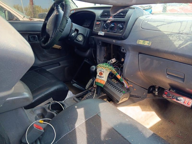 2000 Nissan Frontier მანქანა იყიდება აუქციონზე, vin: 1N6ED26Y6YC429573, აუქციონის ნომერი: 58830366