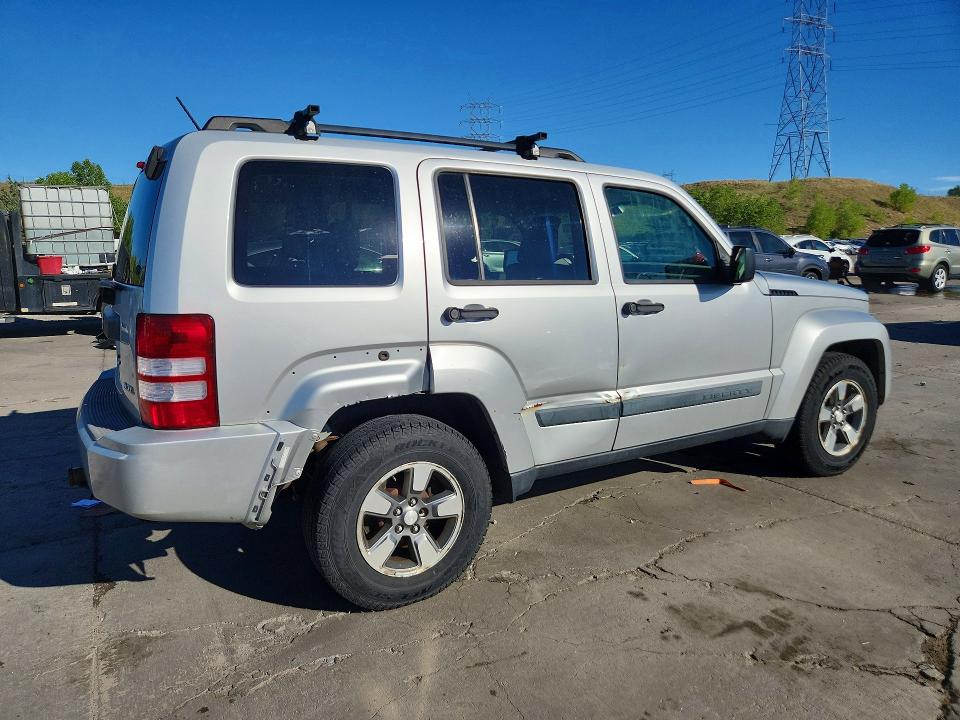 2008 Jeep Liberty მანქანა იყიდება აუქციონზე, vin: 1J8GN28K48W105885, აუქციონის ნომერი: 55930286