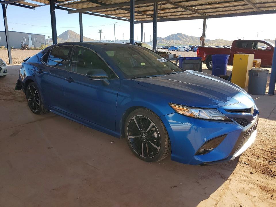 56181916 :رقم المزاد ، 4T1BZ1HK6KU024594 vin ، 2019 Toyota Camry مزاد بيع