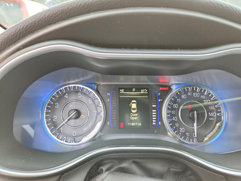 Продажа на аукционе авто 2015 Chrysler 200, vin: 1C3CCCAB2FN725900, номер лота: 54471426