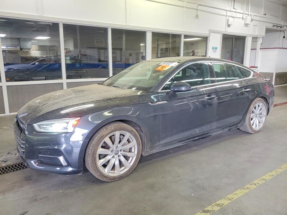 2018 Audi A5 მანქანა იყიდება აუქციონზე, vin: WAUBNCF56JA131862, აუქციონის ნომერი: 58152316