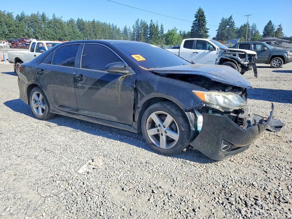58143586 :رقم المزاد ، 4T1BF1FK7EU412868 vin ، 2014 Toyota Camry مزاد بيع