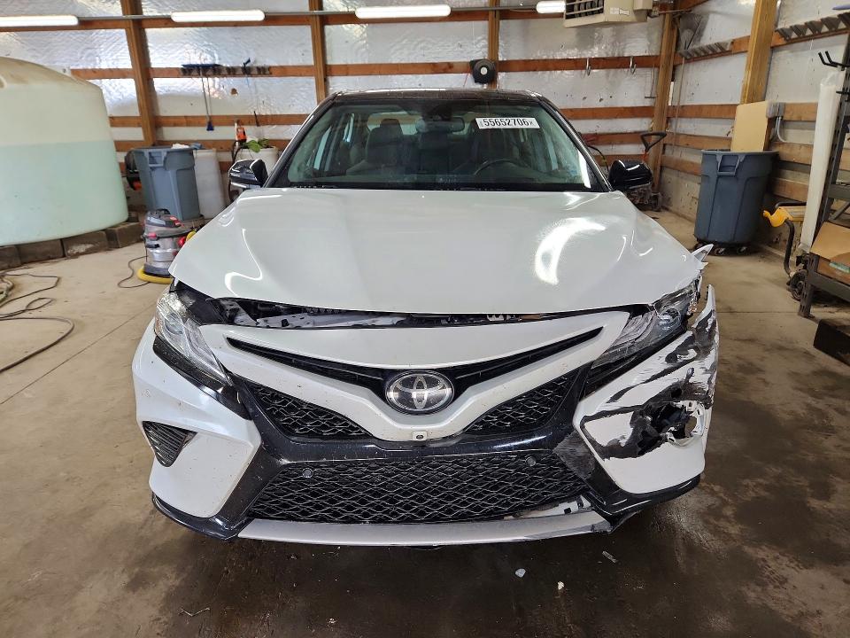 55652706 :رقم المزاد ، 4T1K61AK9LU397617 vin ، 2020 Toyota Camry مزاد بيع