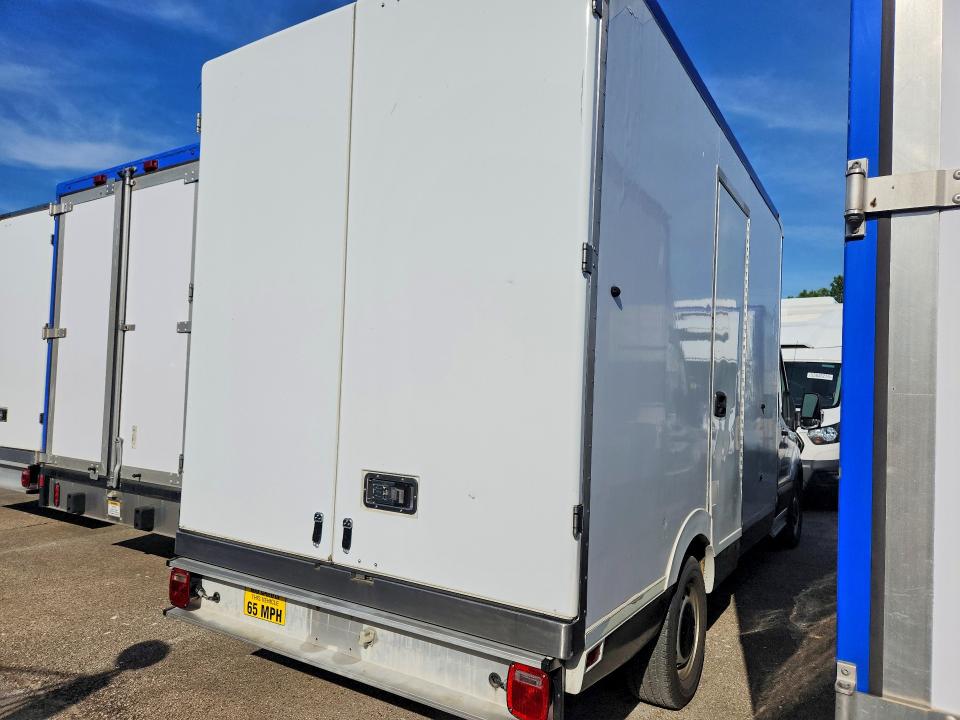 55606196 :رقم المزاد ، 1FDBW5Z82LKB30329 vin ، 2020 Ford Transit مزاد بيع