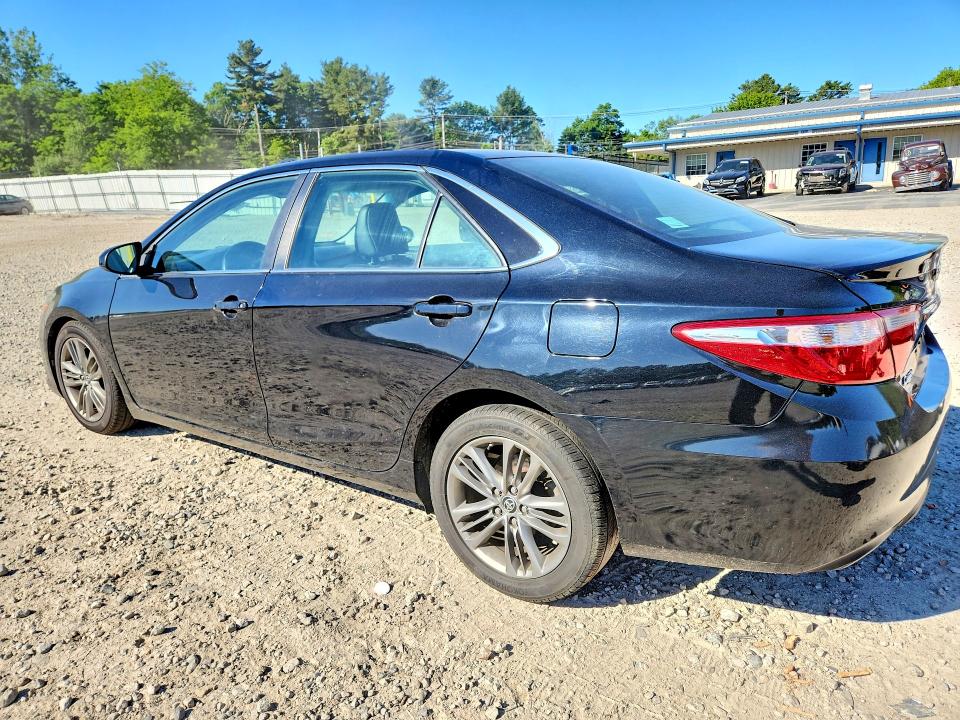 56648786 :رقم المزاد ، 4T1BF1FK3FU958522 vin ، 2015 Toyota Camry مزاد بيع