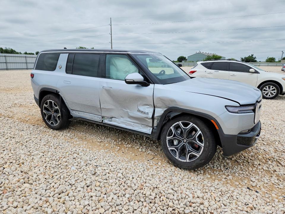 55940716 :رقم المزاد ، 7PDSGBBA2SN052850 vin ، 2025 Rivian R1s مزاد بيع