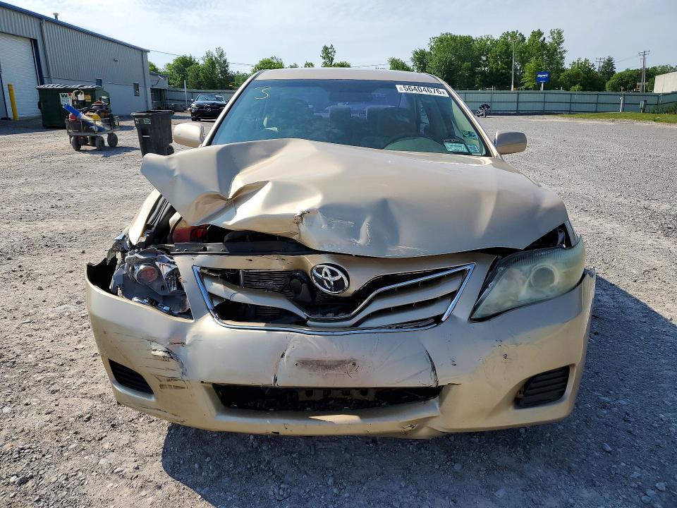 56404676 :رقم المزاد ، 4T1BF3EK3AU032515 vin ، 2010 Toyota Camry مزاد بيع
