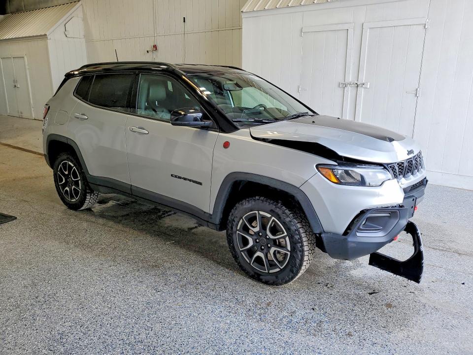 73342775 :رقم المزاد ، 3C4NJDDN7ST584242 vin ، 2025 Jeep Compass مزاد بيع