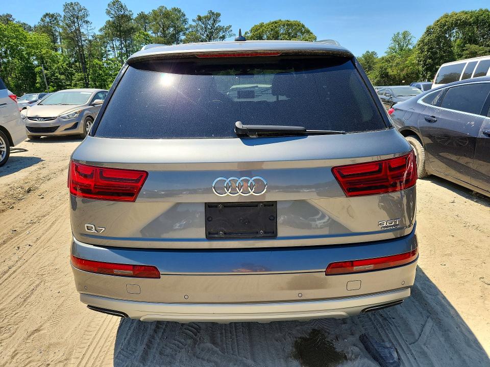 56322136 :رقم المزاد ، WA1LAAF75HD019095 vin ، 2017 Audi Q7 مزاد بيع
