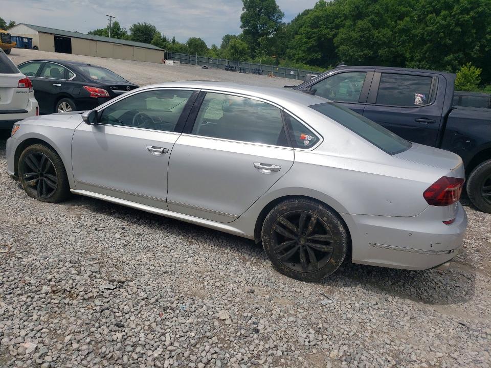 2017 Volkswagen Passat მანქანა იყიდება აუქციონზე, vin: 1VWCT7A37HC002972, აუქციონის ნომერი: 57337186